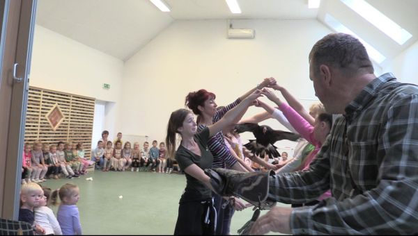 Állatok világnapja - a Madársuli volt az óvoda vendége galéria kép 15