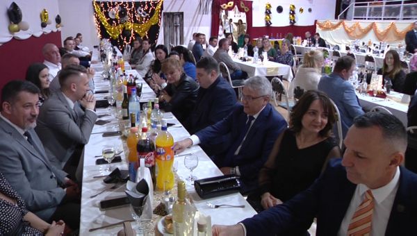 Idén is jótékonysági bált szervezett az Ábrányi Ifjúságért Közalapítvány - 2025. 02. 15. galéria kép 2