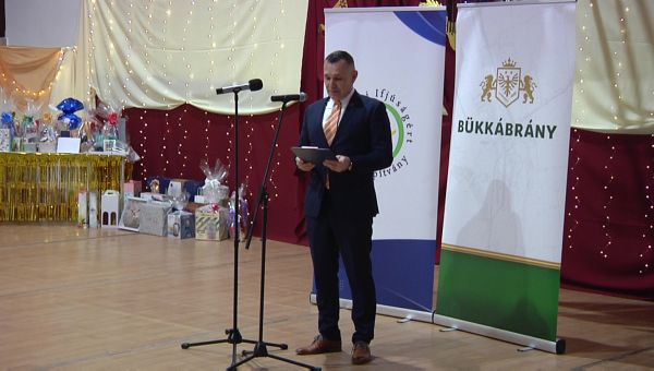 Idén is jótékonysági bált szervezett az Ábrányi Ifjúságért Közalapítvány - 2025. 02. 15. galéria kép 12
