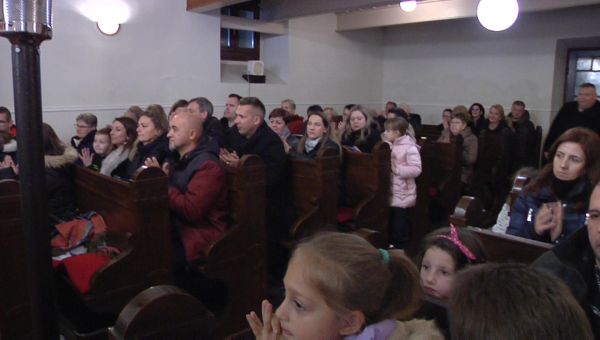 Ráhangolódás - adventi koncert a református templomban galéria kép 10