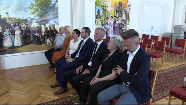 Átvették megbízólevelüket a megválasztott képviselők és a polgármester