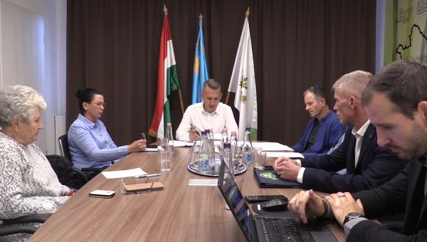 Megtartotta októberi ülését a képviselő testület